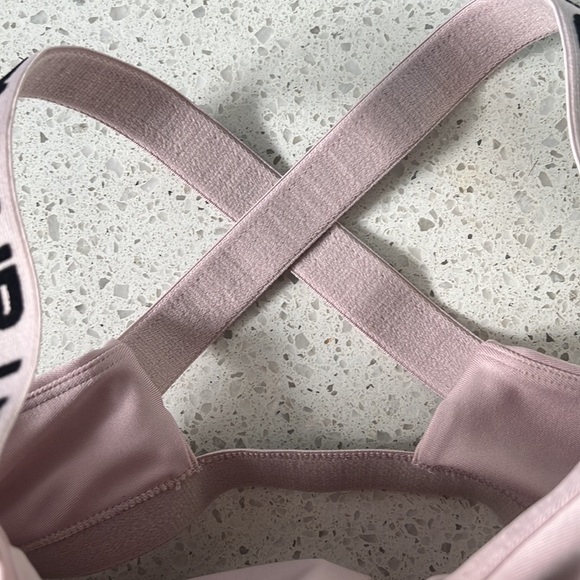 Under Armour Sports Bra Size S - Picture 2 of 3